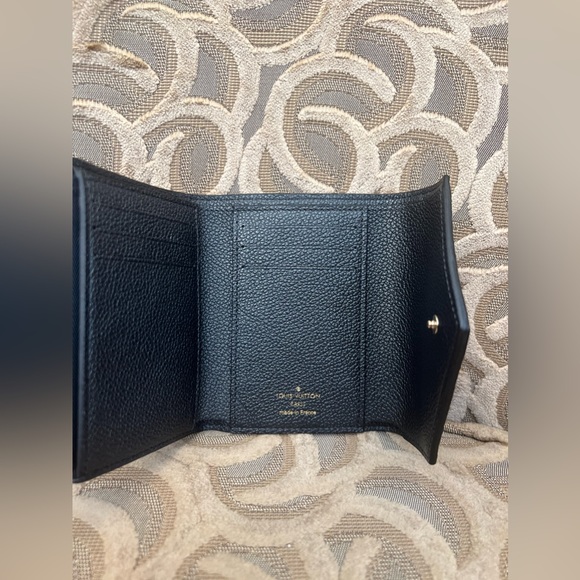 SOLD!!! NEW Sold Out Louis Vuitton Victorine Wallet in Monogram Empreinte - Picture 7 of 8